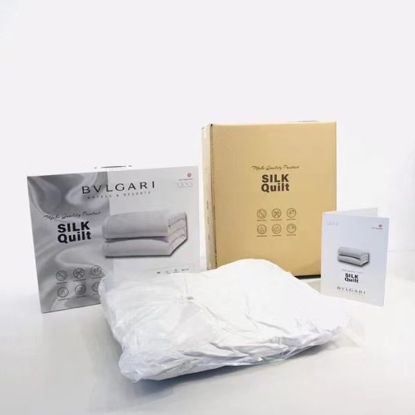 Bvlgari Cardboard Quilt For Autumn