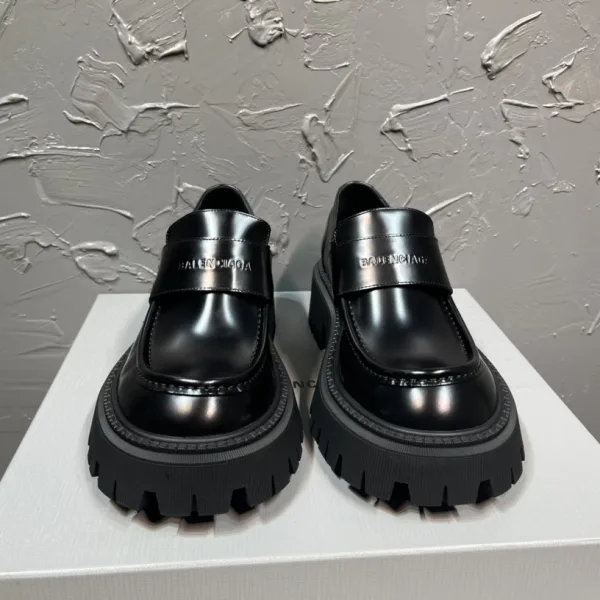 Balenciaga Cowhide Loafers For Autumn