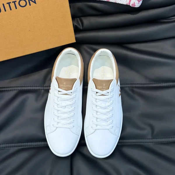 Ami Cowhide Sneakers
