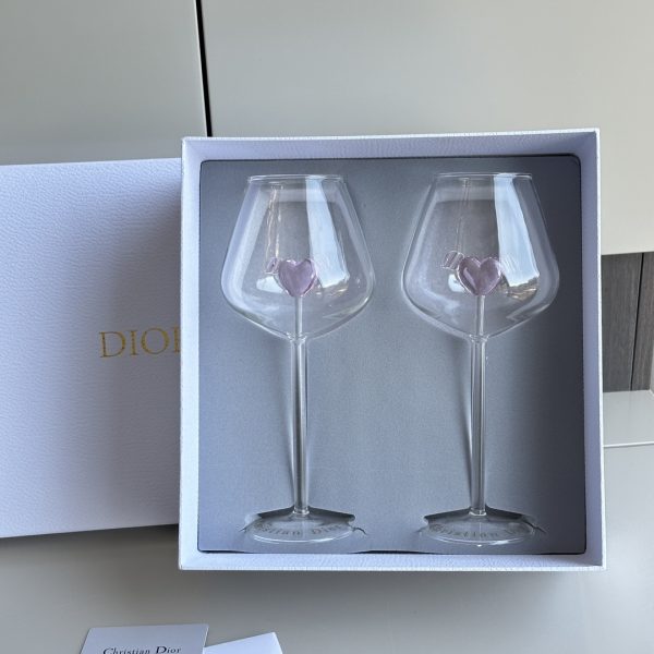 Dior Glass Wine Glass