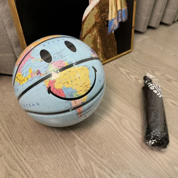 Globe Basketball