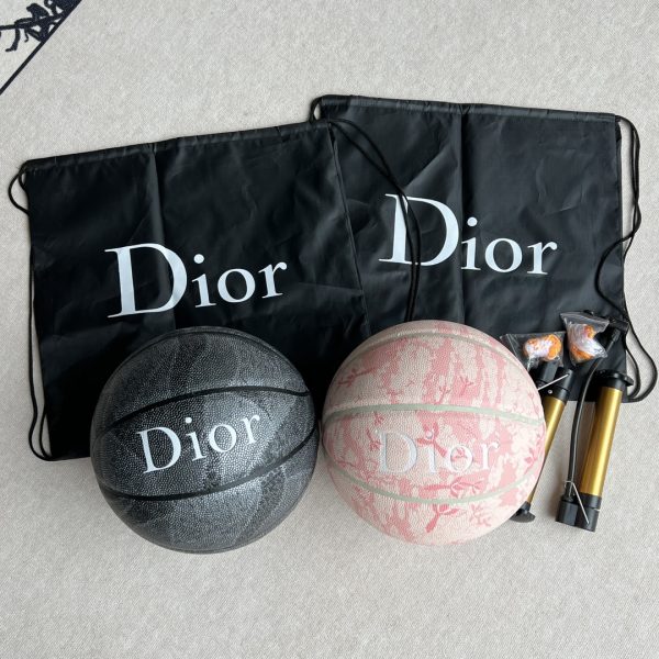 Dior Tote Bags
