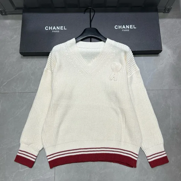 Ami Long-Sleeved Sweater