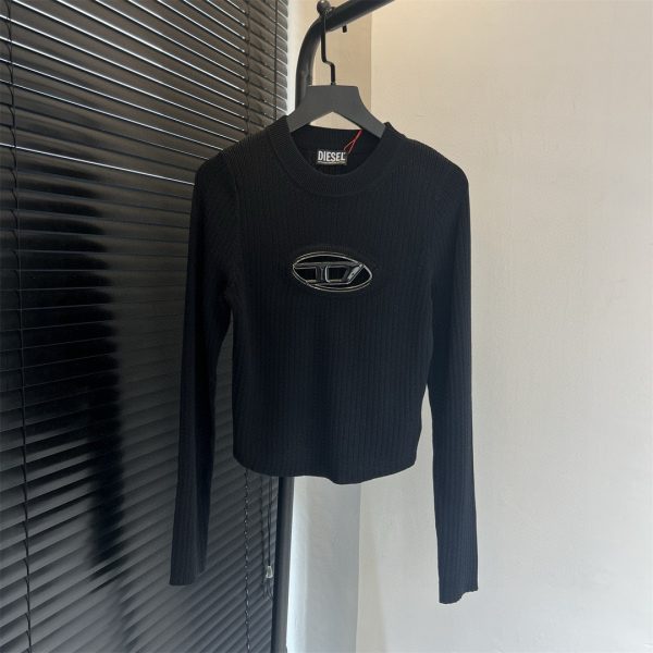 Diesel Long-Sleeved