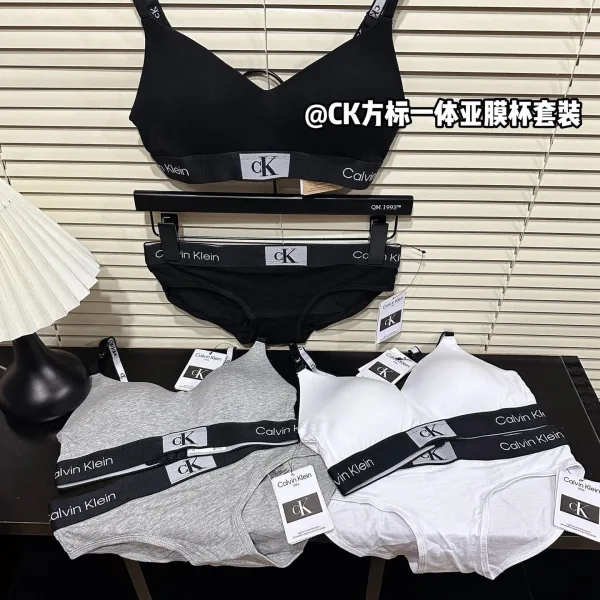 Calvin Klein Set