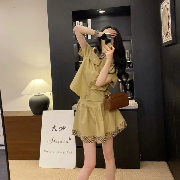Burberry Plaid Short-Sleeved Shirt