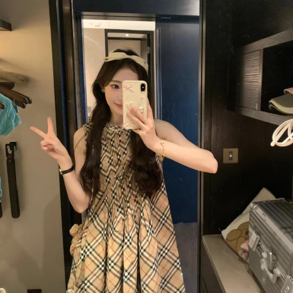 Burberry Sleeveless