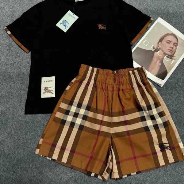 Burberry Short-Sleeved Shirts