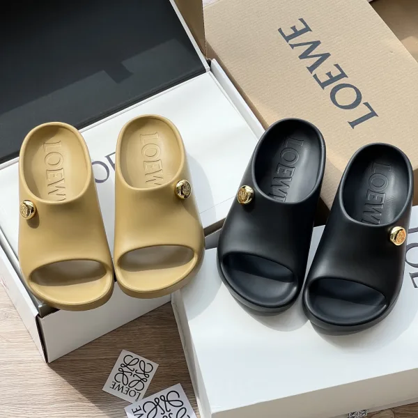 Loewe Foam Slippers For Fall