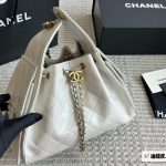 Chanel Abs Ruler