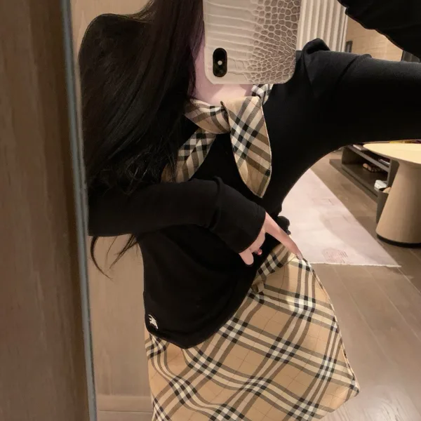 Burberry Short Skirt