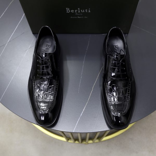 Express Calfskin Formal Attire