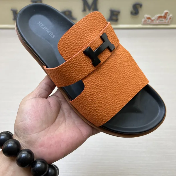 HermÃ¨s Genuine Leather Slippers