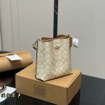 Coach Bucket Bag