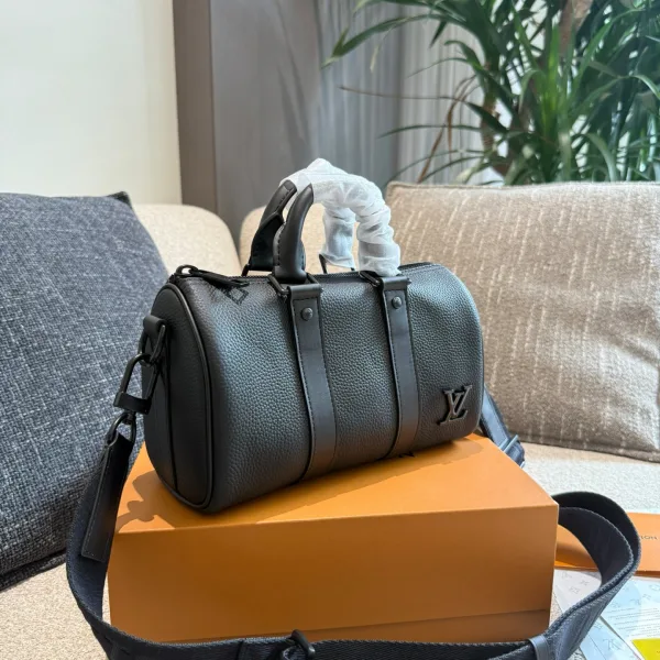Ami Canvas Handbag