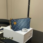 Dior Abs Ruler