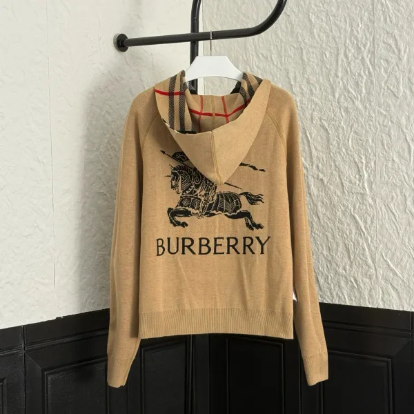 Burberry Sweaters