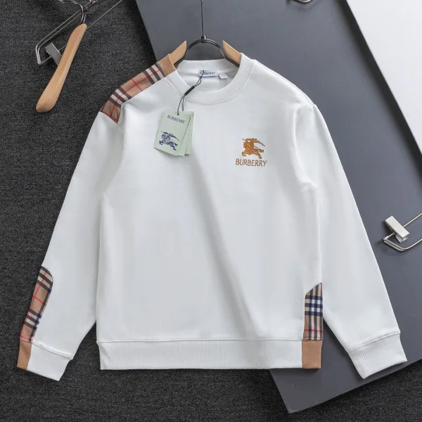 Burberry Cotton T-Shirts For Autumn