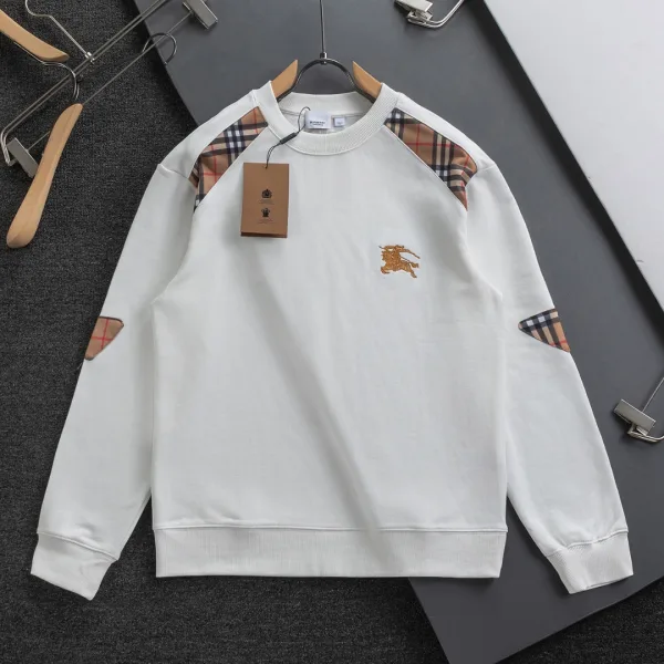 Burberry Cotton T-Shirts For Autumn