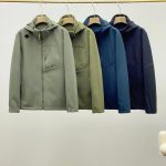 Descente Windbreaker Red