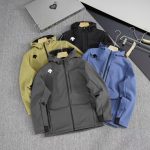 Descente Windbreaker Red Fleece Daily Commute