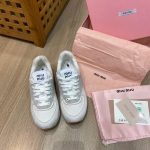 Miu Sneakers Red Sheepskin Suede Cowhide Rubber Outsole Simple Design Autumn Winter