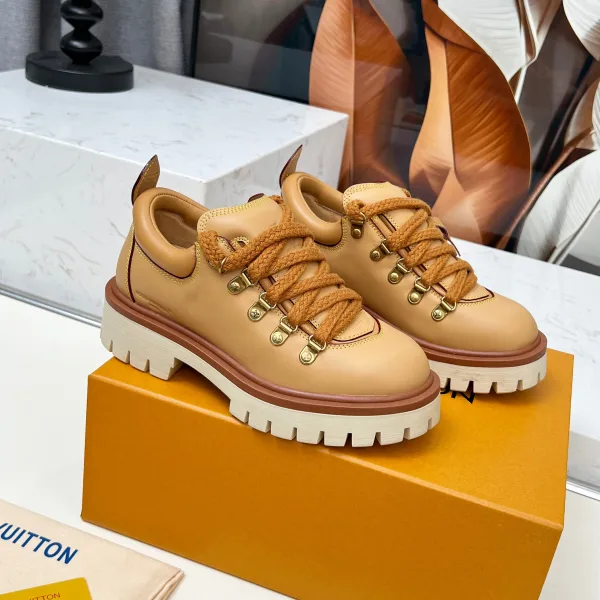 Louis Vuitton Cowhide Derby Shoes For Fall