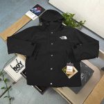 The North Face Jacket Red Street Style Outdoor Functionality Autumn Winter Clean Cut Patch