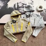Descente Outerwear Red Adhesive Polyester Fleece Mesh Unrestricted Movement Clean Lines Urban Style Anti-Pilling Treatment Zippered Pocket