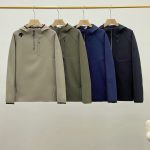 Descente Long-Sleeved Red Running Urban Outdoor Sophistication