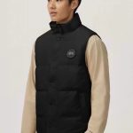 Canada Goose Hoodies Red Down Duck Street Style Professional Outdoor Abrasion-Resistant Fabric