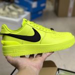 Nike Sneakers Green Microfiber Top-Grain Cowhide