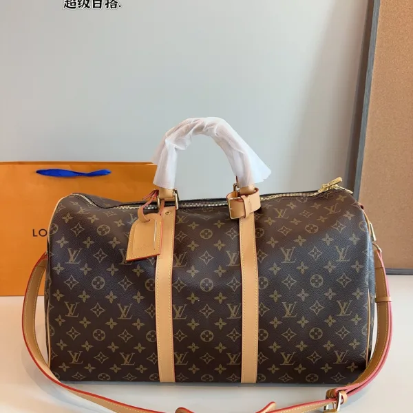 Louis Vuitton Leather Travel Bag For Spring