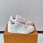Louis Vuitton Sneakers Color