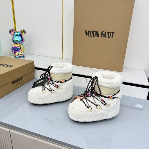 Victoria Beckham Nylon Snow Boots For Autumn