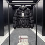 Moncler Jackets Red Goose Down Tear-Resistant Fabric Lace Quilted Pattern Embroidery Patch Zippered Pocket