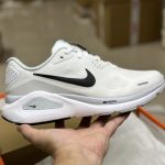 Nike Sneakers Down Running