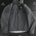 Archaeopteryx Windbreaker Green Gore-Tex Nylon Embroidery
