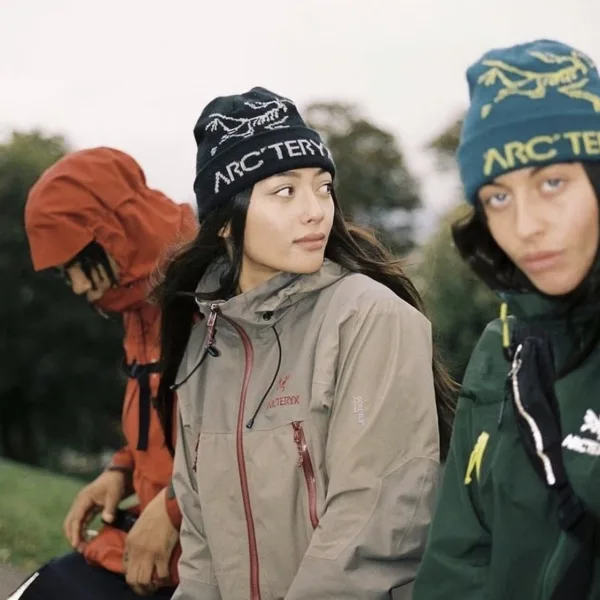 Archaeopteryx Beanie Black Jacquard Autumn Winter