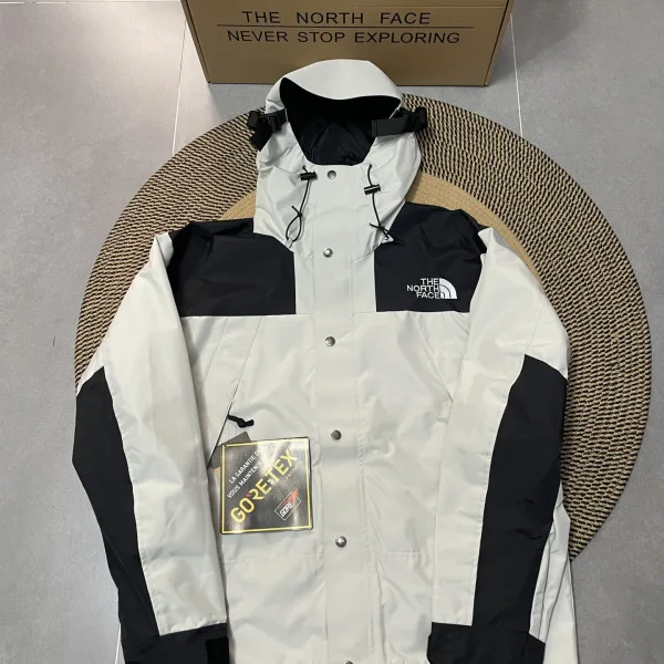 The North Face Taffeta Windproof Jacket