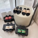 Moschino Slippers Ash Street Style Winter