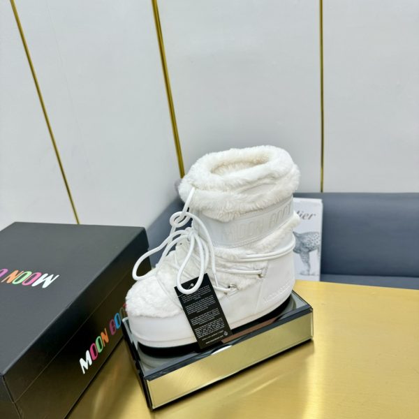 Victoria Beckham Nylon Snow Boots For Autumn