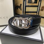 Gucci Jeans Red Eva Top-Grain Cowhide Understated Luxury