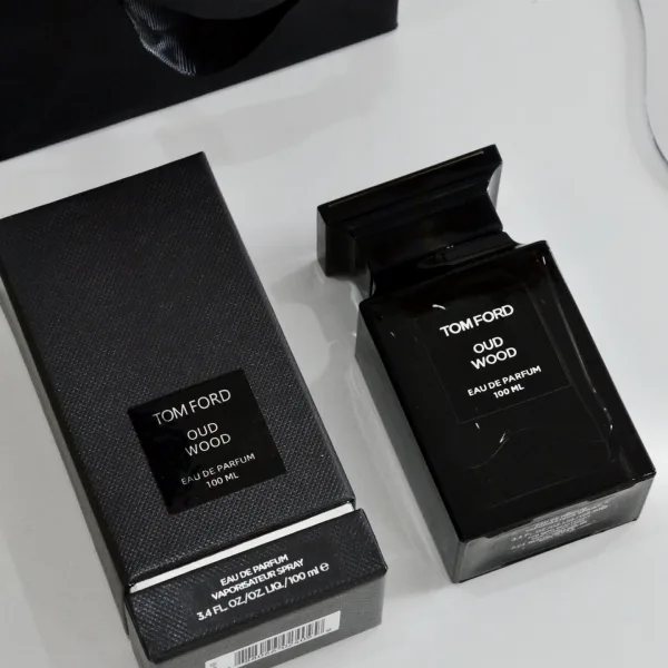 Tom Ford Men'S Fragrance Red Lace