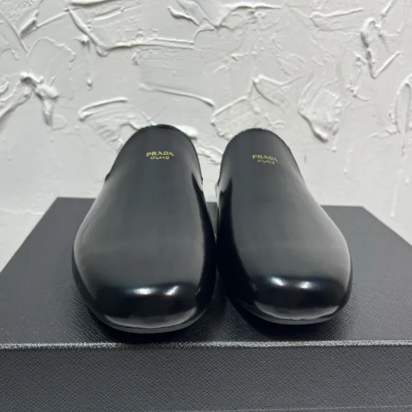 Prada Leather Slippers For Autumn