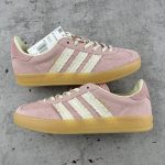 Adidas Sneakers