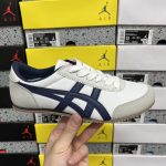 Asics Sneakers