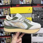 Asics Sneakers