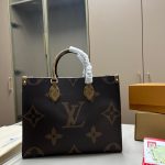 Louis Vuitton Abs Ruler For Autumn