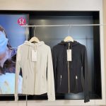 Lululemon Outerwear Red Spandex Mesh Thumbhole